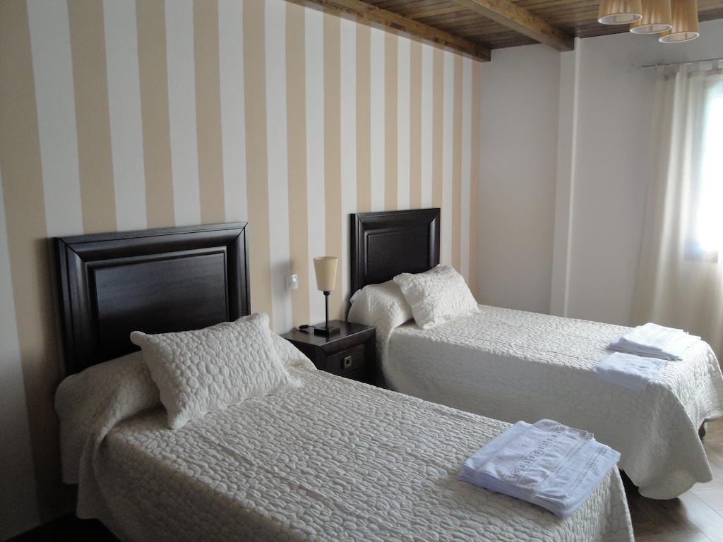 Casa Rural Sierra San Mamede La Codosera ภายนอก รูปภาพ